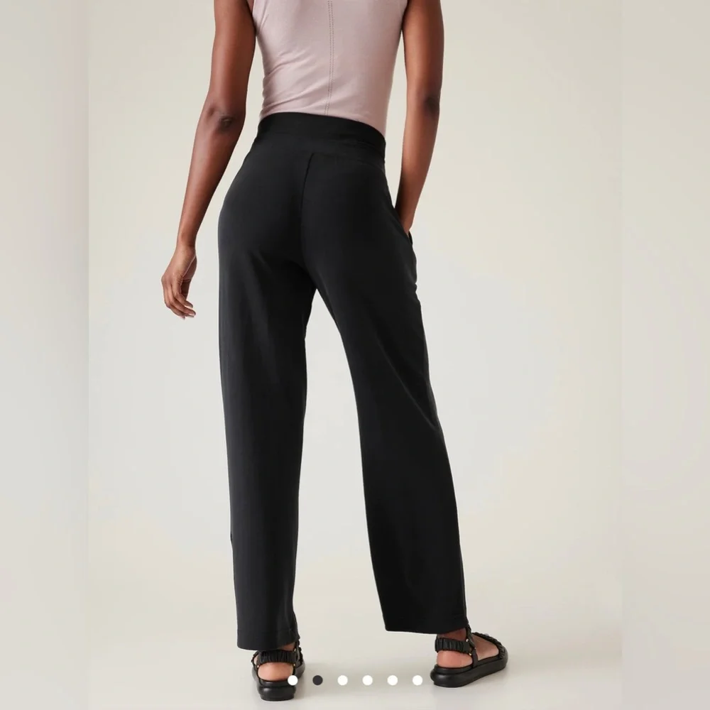 Athleta Seasoft Pant // Black #533653 - Picture 2 of 16